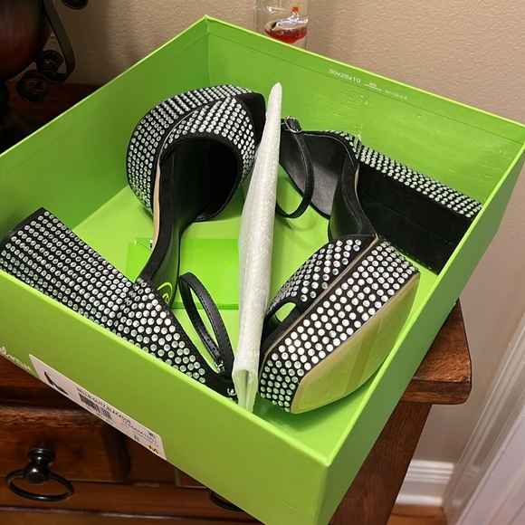 Sam Edelman Nellie Glitz Heels in Blacksue - Picture 15 of 17